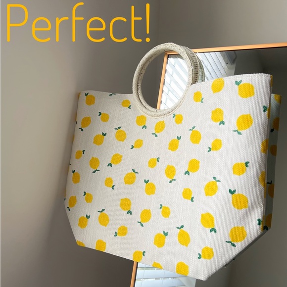 Shiraleah Handbags - 🍉Shiraleah Lemon Beach Capri Bag Tote Yellow White Cute Vacation